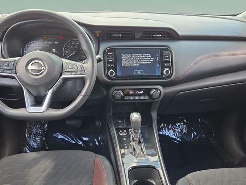 Used 2024 Nissan Kicks SR FWD image 12