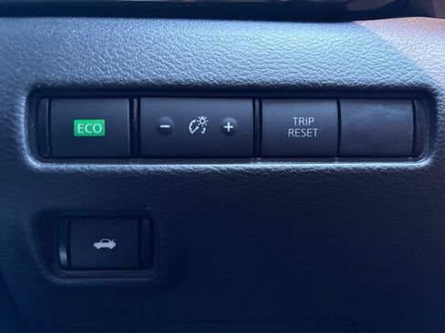 Used 2021 Nissan Sentra SR image 20