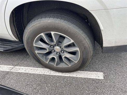 Used 2023 Chevrolet Tahoe LT w/ LT Signature Plus Package image 5