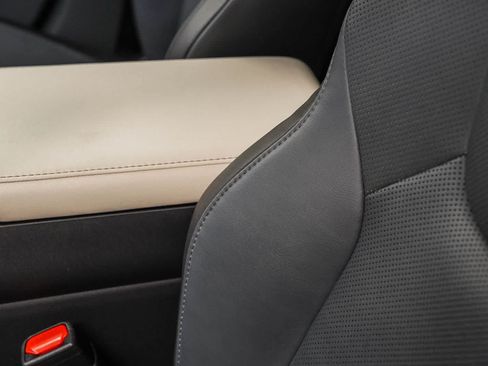 Used 2025 Lexus RZ 300e w/ Accessory Package (2T) FWD image 19