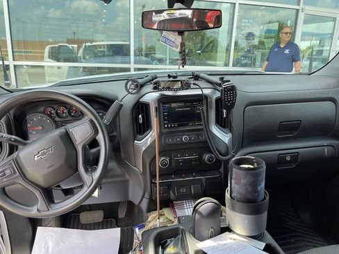 Used 2019 Chevrolet Silverado 1500 Custom Trail Boss w/ Infotainment Package AWD/4WD image 11