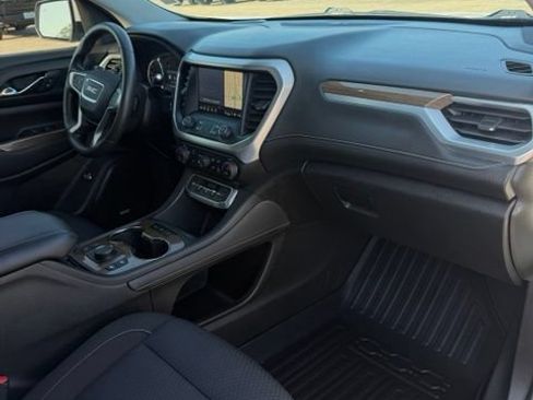 Used 2023 GMC Acadia SLE w/ Driver Convenience Package FWD image 24