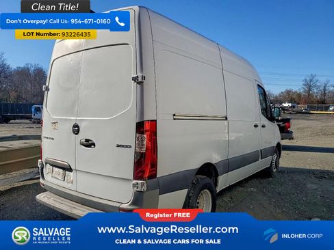 Used 2019 Freightliner Sprinter 144 image 4