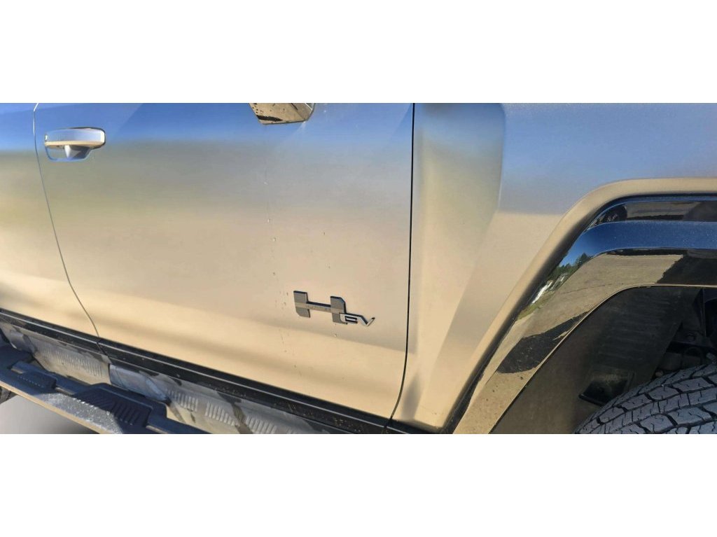 Used 2026 GMC Hummer EV 3X w/ Carbon Fiber Edition Package AWD/4WD image 41