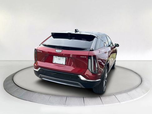 New 2026 Cadillac Optiq Luxury 2 image 5