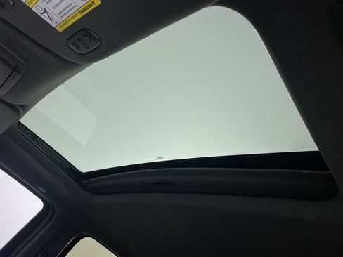 Used 2015 Ford F250 Lariat w/ Lariat Ultimate Package image 10