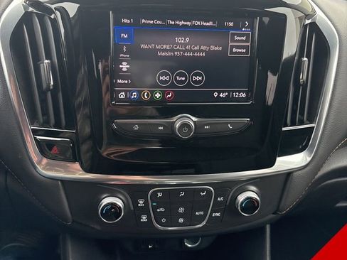 Used 2020 Chevrolet Traverse LT image 41