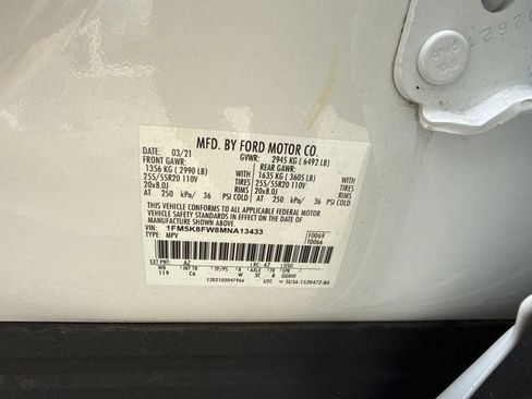 Used 2021 Ford Explorer Limited w/ Hybrid Equipment Group 310A AWD/4WD image 25