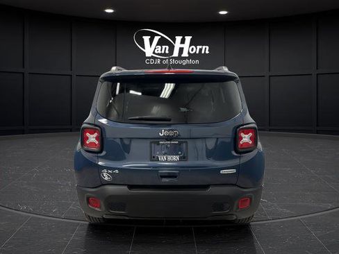 Used 2022 Jeep Renegade Latitude AWD/4WD image 6