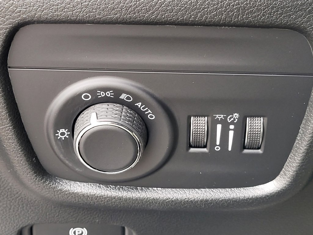 New 2026 Jeep Grand Cherokee Laredo X AWD/4WD image 21