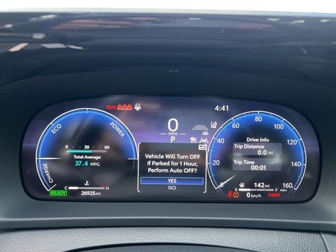 Used 2023 Toyota Crown XLE image 12