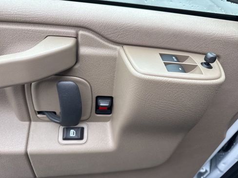 New 2025 Chevrolet Express 3500 Extended w/ Driver Convenience Package image 23