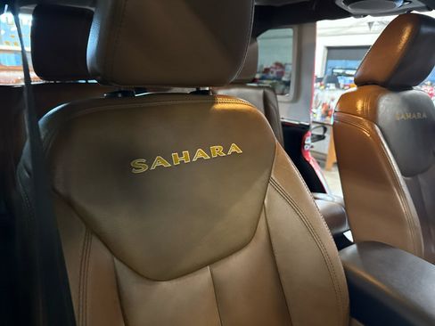 Used 2013 Jeep Wrangler Unlimited Sahara w/ Connectivity Group image 50