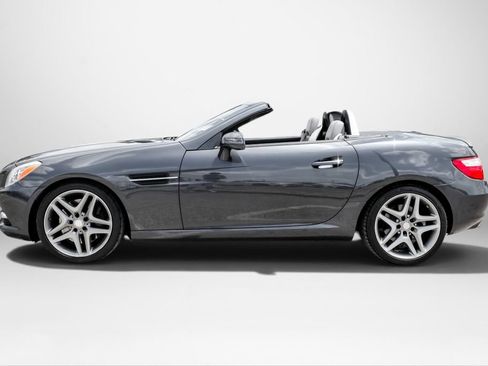 Used 2014 Mercedes-Benz SLK 350 image 9