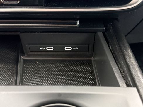 Used 2024 Volkswagen Atlas SE FWD image 30
