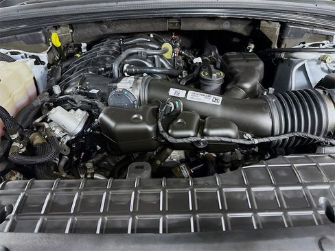 Used 2023 Jeep Grand Cherokee Altitude image 32