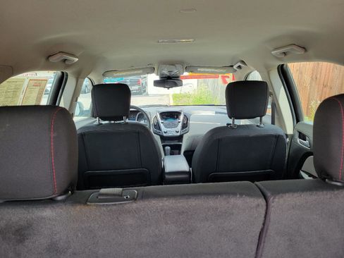 Used 2017 Chevrolet Equinox LS FWD image 31
