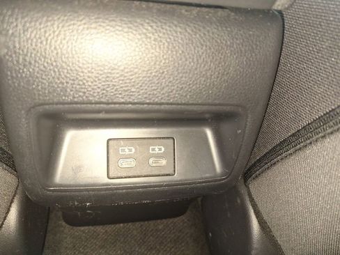 Used 2024 Toyota Corolla LE image 21