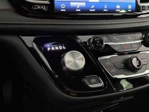New 2026 Chrysler Pacifica Select FWD image 22