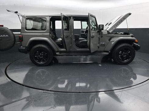 Used 2021 Jeep Wrangler Unlimited Sahara AWD/4WD image 41