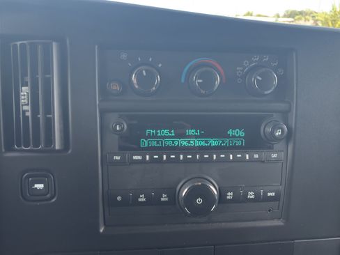 Used 2024 Chevrolet Express 2500 w/ Driver Convenience Package RWD image 15