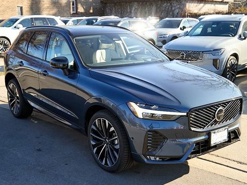 New 2026 Volvo XC60 B5 Ultra w/ Protection Package Premier image 4