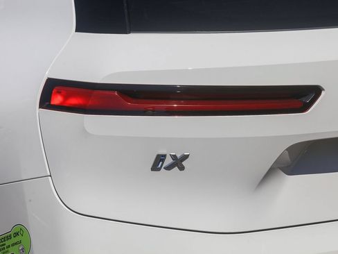 Certified 2024 BMW iX xDrive50 AWD/4WD image 7