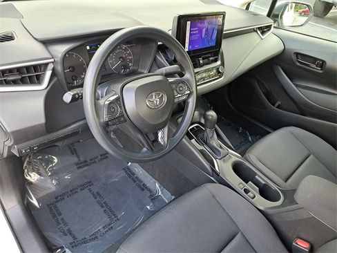 Used 2024 Toyota Corolla LE image 16