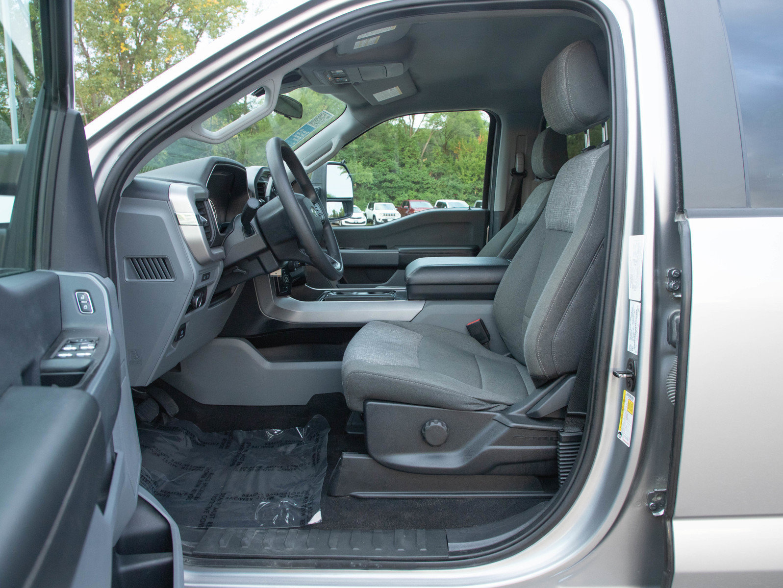 Used 2023 Ford F150 XLT w/ XTR Package AWD/4WD image 21