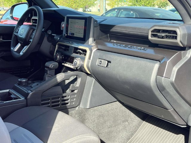 Used 2025 Toyota Tacoma TRD Off-Road AWD/4WD image 23