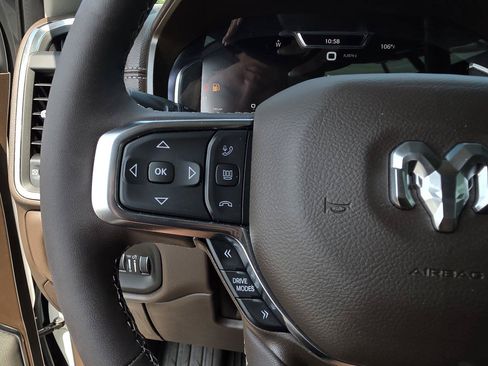 Used 2026 RAM 1500 Laramie AWD/4WD image 17