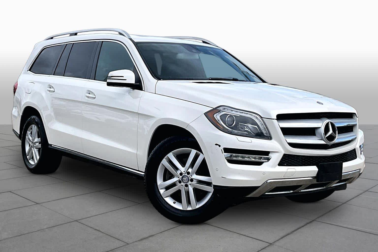 Used 2015 Mercedes-Benz GL 450 4MATIC image 3