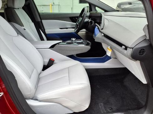 New 2026 Cadillac Optiq Luxury 1 RWD image 9