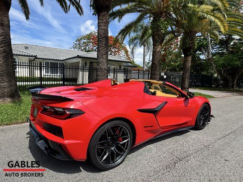 Used 2024 Chevrolet Corvette Z06 w/ Stealth Interior Trim Package RWD image 20