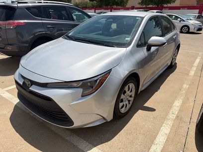 Used 2025 Toyota Corolla LE