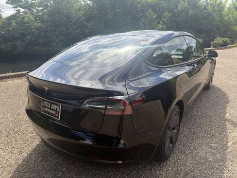 Used 2023 Tesla Model 3 Standard Range RWD image 3