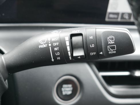 Certified 2024 Kia Seltos EX AWD/4WD image 30