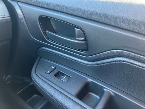 Certified 2024 Honda Odyssey EX-L image 31