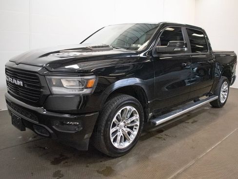 Used 2023 RAM 1500 Laramie AWD/4WD image 9