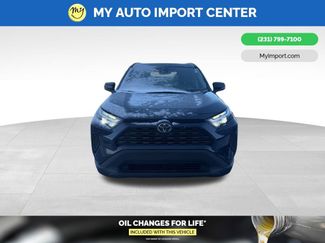 Used 2022 Toyota RAV4 XLE w/ Convenience Package video 2