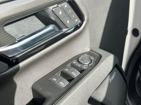 New 2026 GMC Sierra 2500 AT4 w/ AT4 Premium Plus Package AWD/4WD image 11