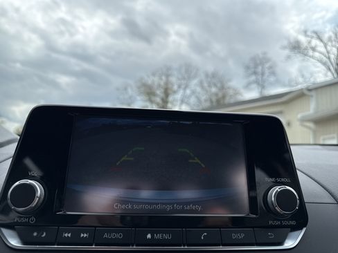 Used 2023 Nissan Altima 2.5 S FWD image 19