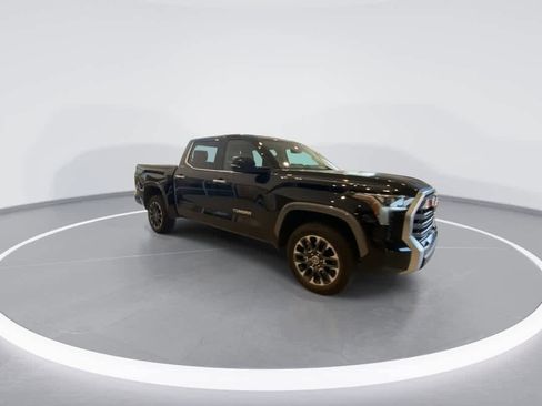 Used 2024 Toyota Tundra Limited AWD/4WD image 2