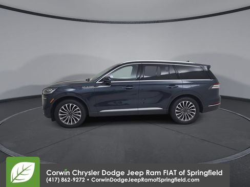 Used 2023 Lincoln Aviator Reserve w/ Elements Package Plus AWD/4WD image 9