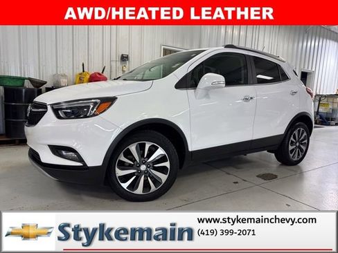 Used 2020 Buick Encore Essence AWD/4WD image 1