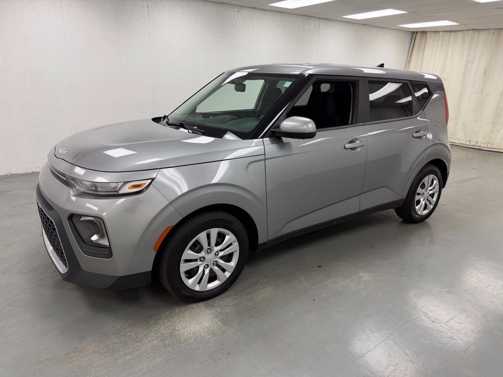 Used 2022 Kia Soul LX FWD image 1