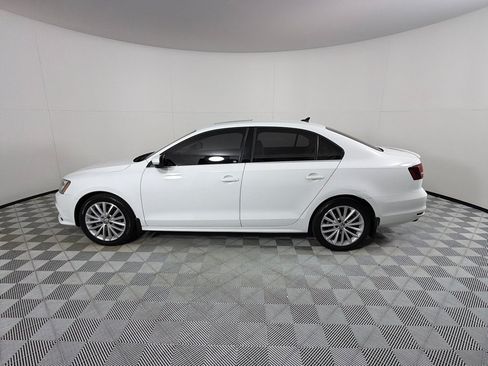 Used 2016 Volkswagen Jetta SEL w/ Lighting Package FWD image 8