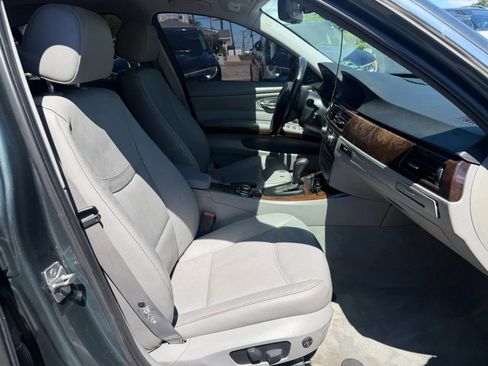 Used 2011 BMW 335i xDrive Sedan AWD/4WD image 14