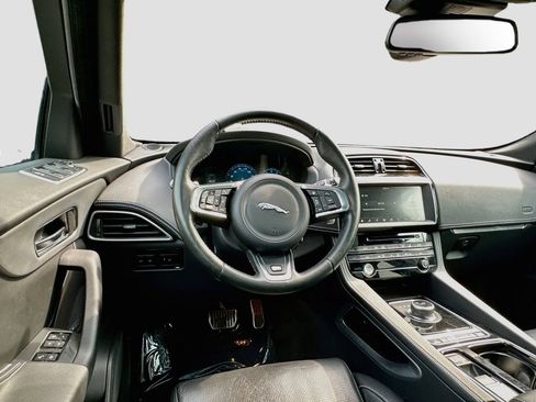 Used 2018 Jaguar F-PACE S AWD/4WD image 23