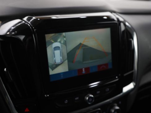 Used 2018 Chevrolet Traverse Premier image 30